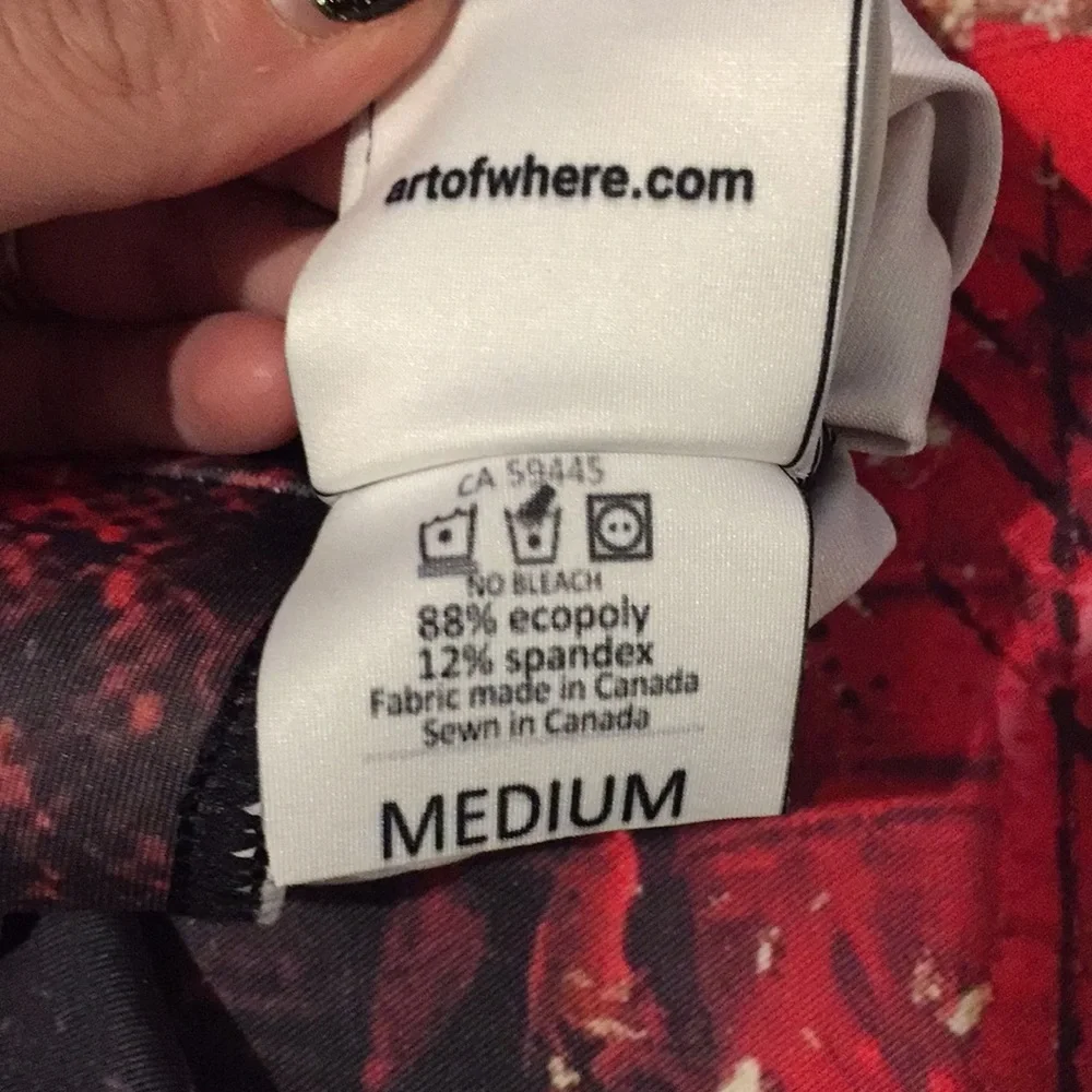 💓 unique paint skirt NWOT - Picture 3 of 3